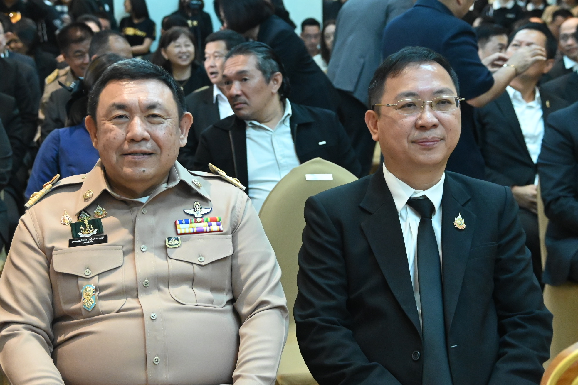 title - ผู้บริหาร ส.ป.ก.ร่วมเป็นสักขีพยานในพิธีรับ - ส่งมอบงานในตำแหน่งปลัดกระทรวงเกษตรและสหกรณ์อย่างเป็นทางการ